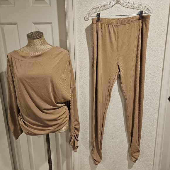 Ekaliy Beige Ribbed Top And Matching Pant Set  So Cute! Size 2x - Picture 1 of 5